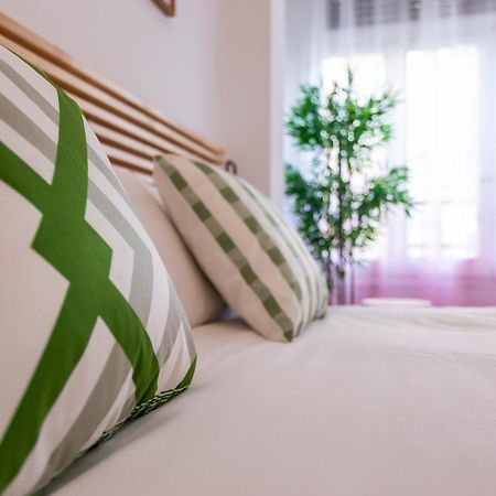 Appartement Convento, Amazing Flat With Terrace 2 à Valence Extérieur photo